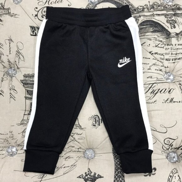 Infant Girl's Nike Icon Jacket & Track Pants Set - Picture 5 of 8